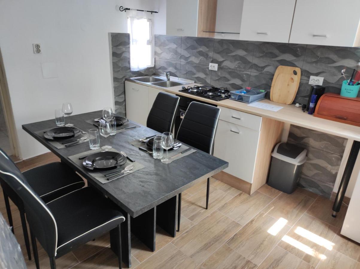 Apartman Selce Luaran gambar